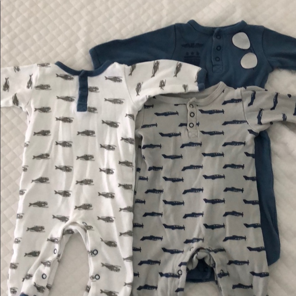 3Hudson Baby Union one piece suits.